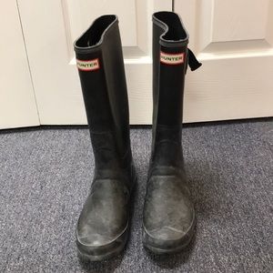 Hunter boots. Black matte wide leg size 9